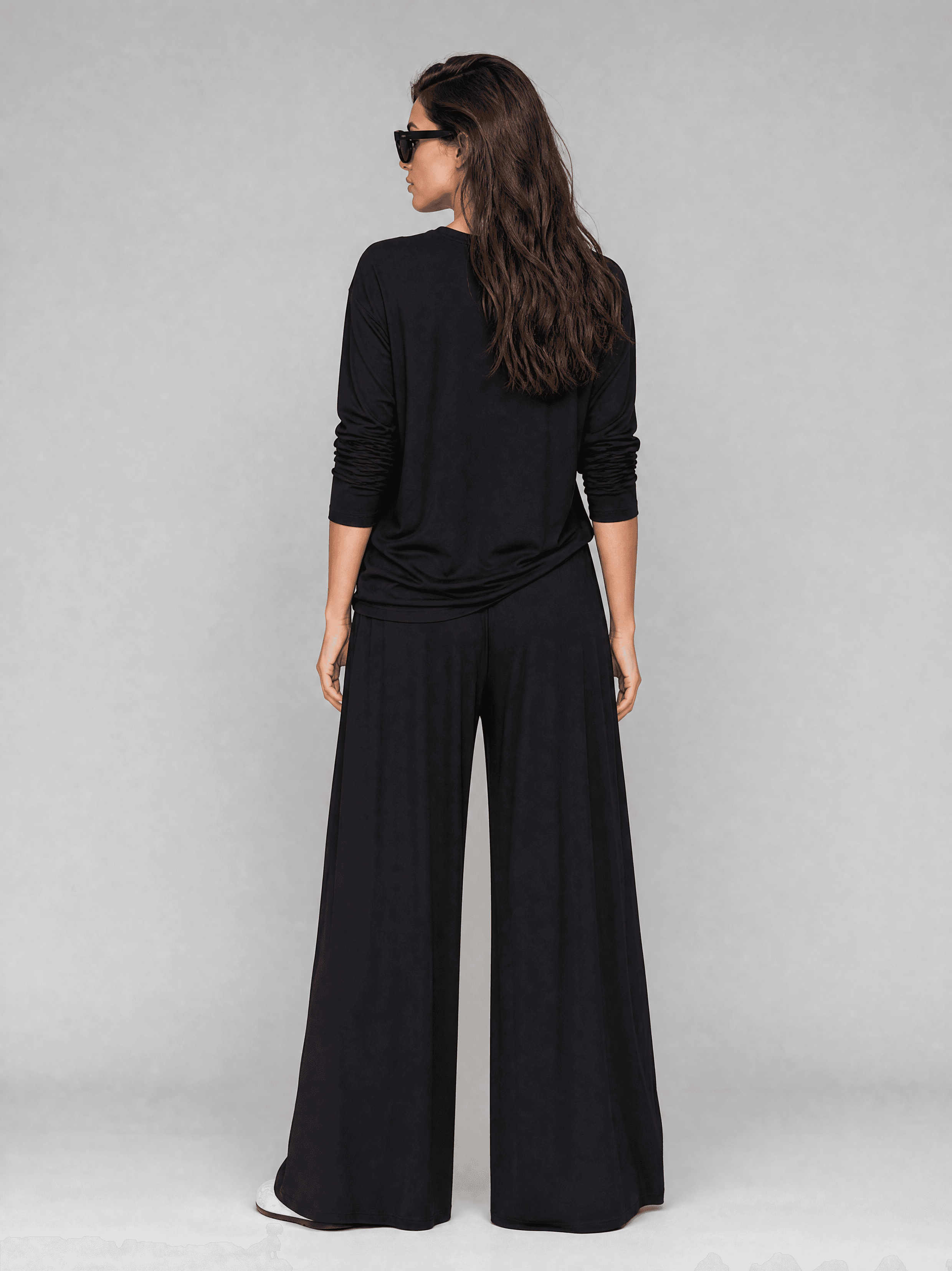 Czarny longsleeve  bambusowy Nina - widok 2