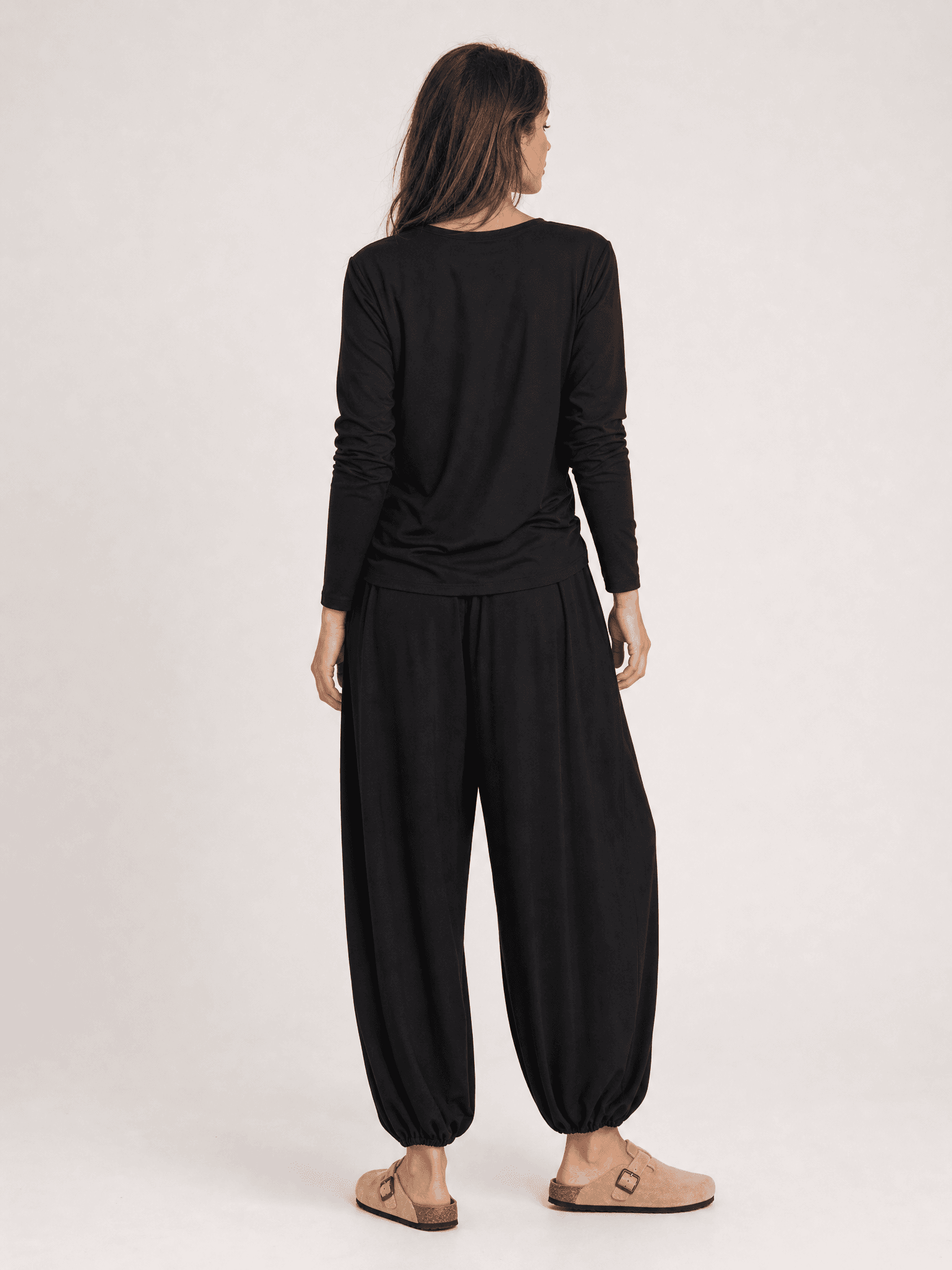 Pantalones negros tipo balloon Selena — foto 5