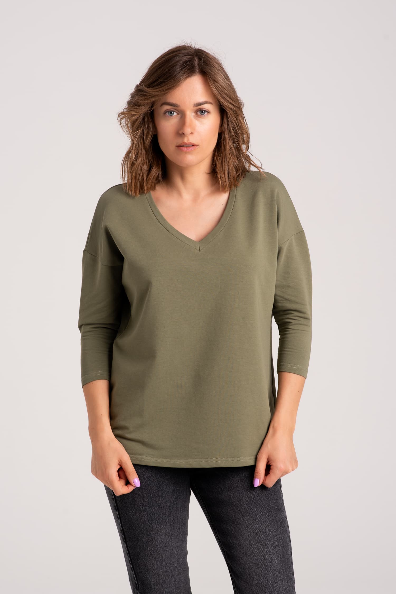 Bluza BASIC V – khaki - zdjęcie 4