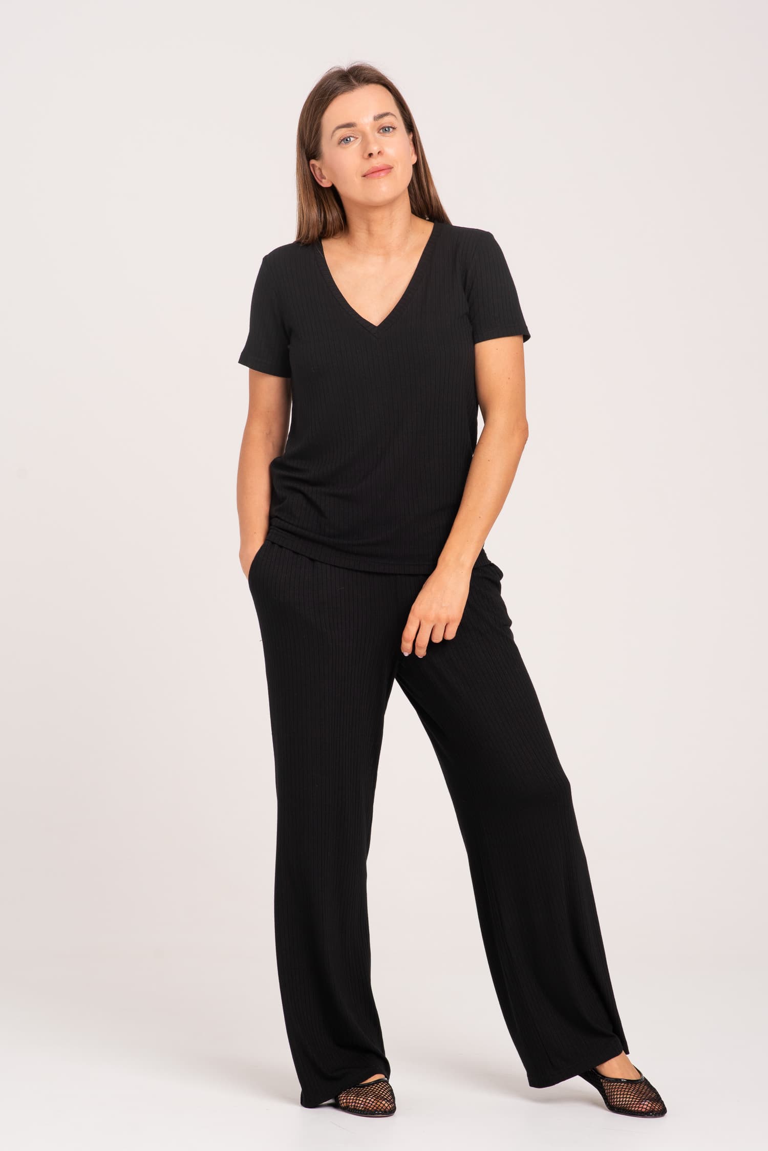 Czarny t-shirt z prążkowanej dzianiny Nita - widok 2