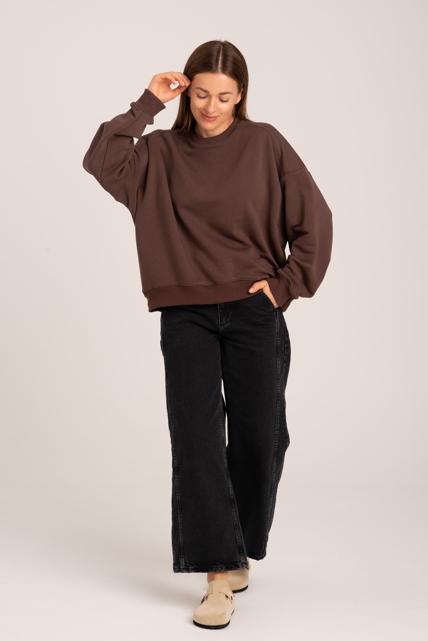 Czekoladowa bluza dresowa Nora - zdjęcie 3