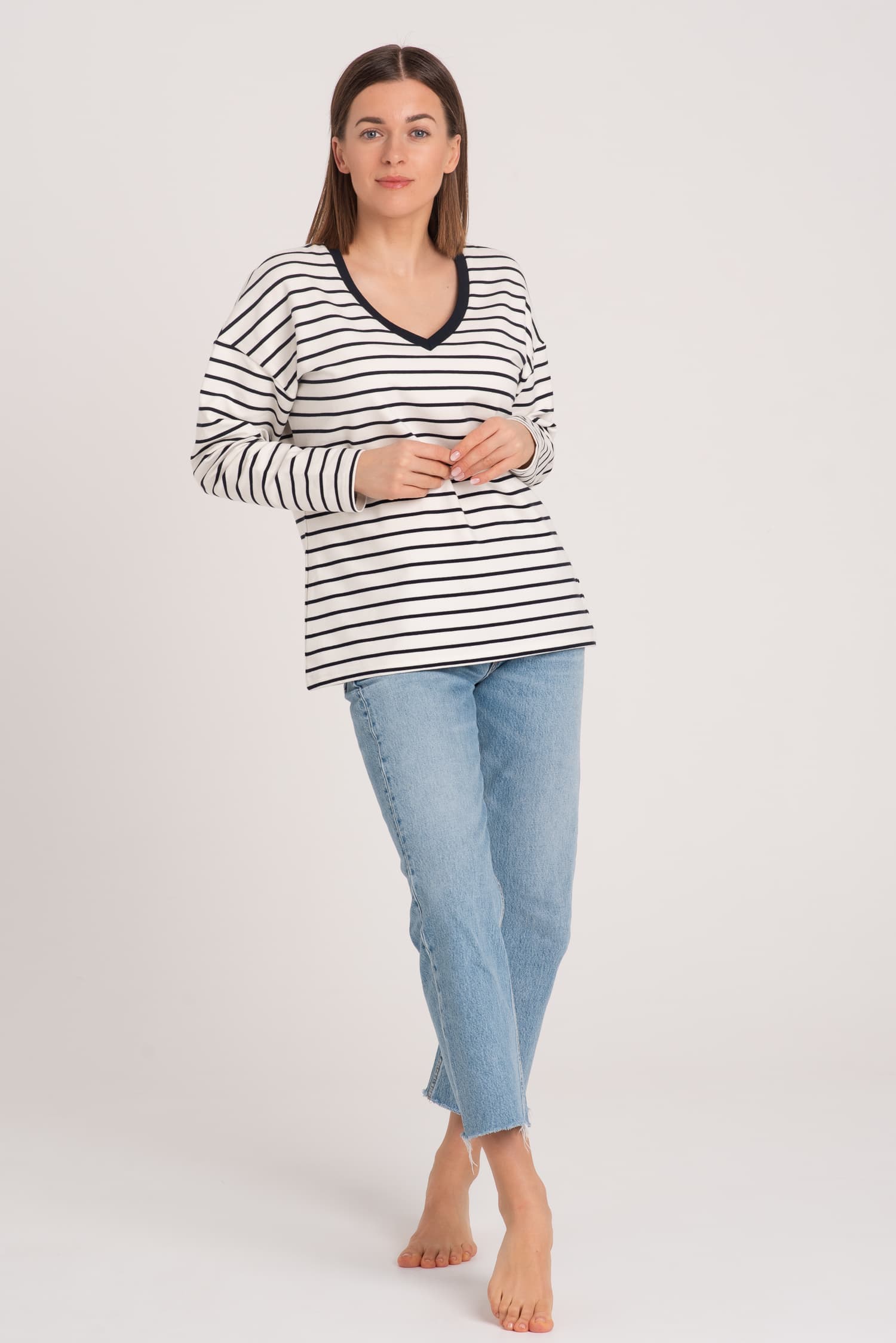 Bluza z dekoltem V w granatowe pasy z długim rękawem