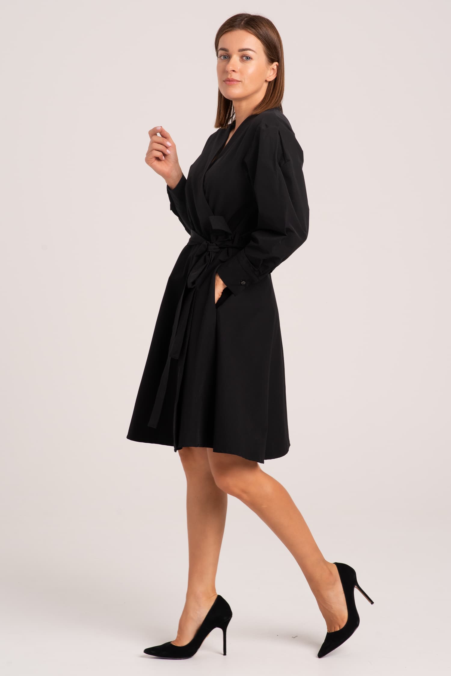 Czarna sukienka kopertowa Maria - zdjęcie 3