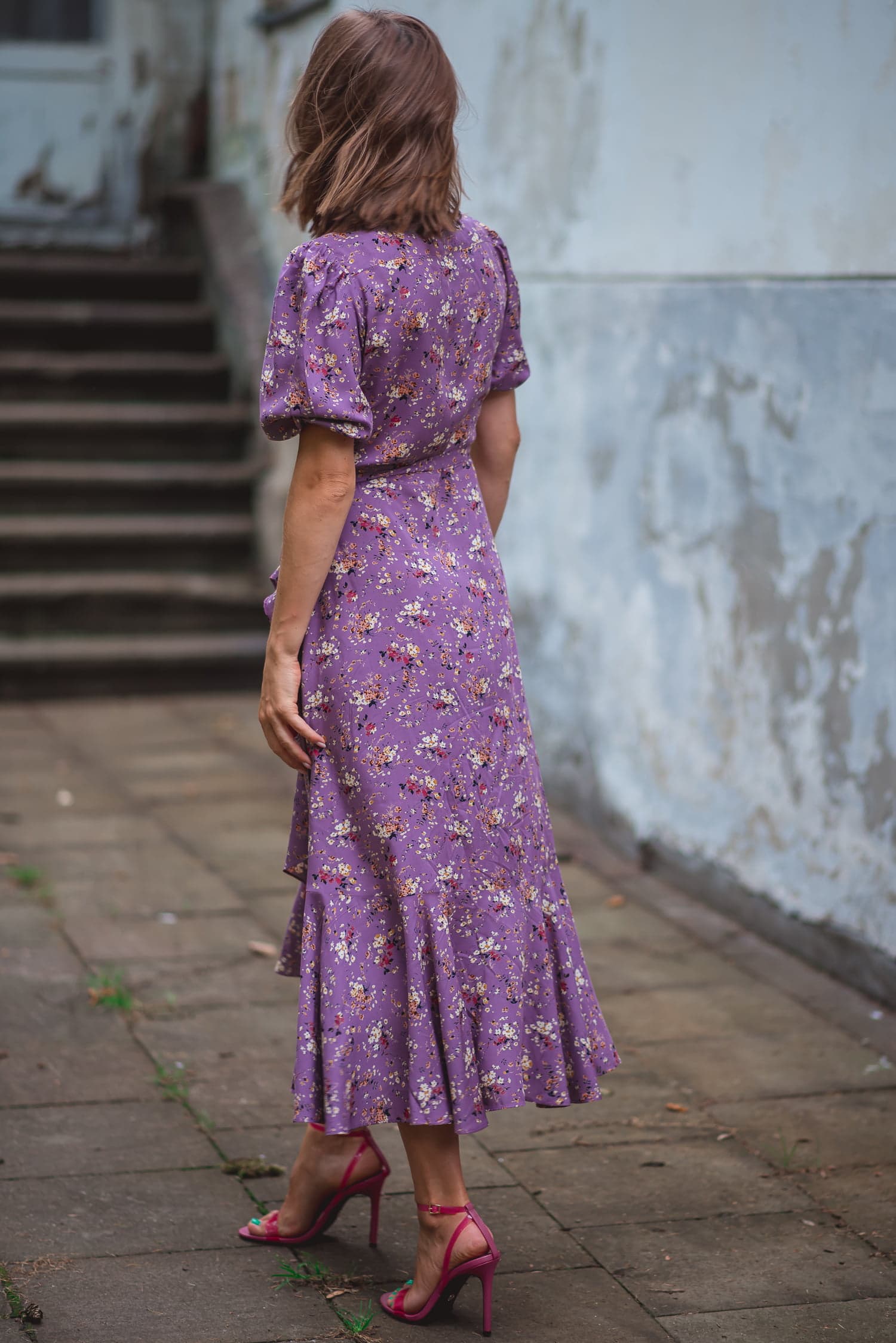 Sukienka kopertowa Kamili - fioletowa - zdjęcie 4