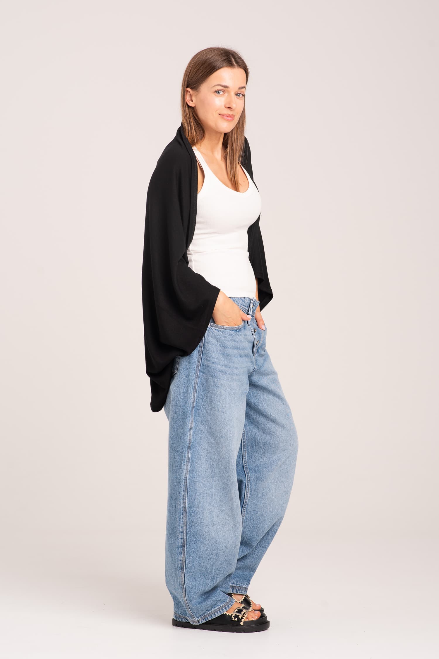 Czarna narzutka bambusowa Grażynka - widok 2