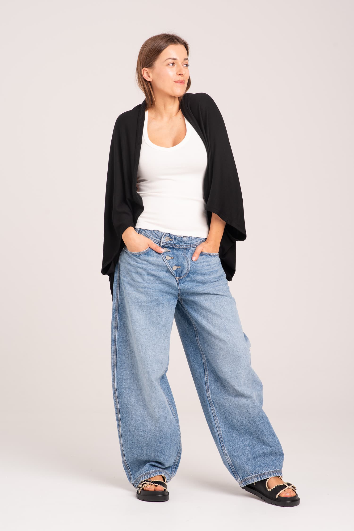 Czarna narzutka bambusowa Grażynka