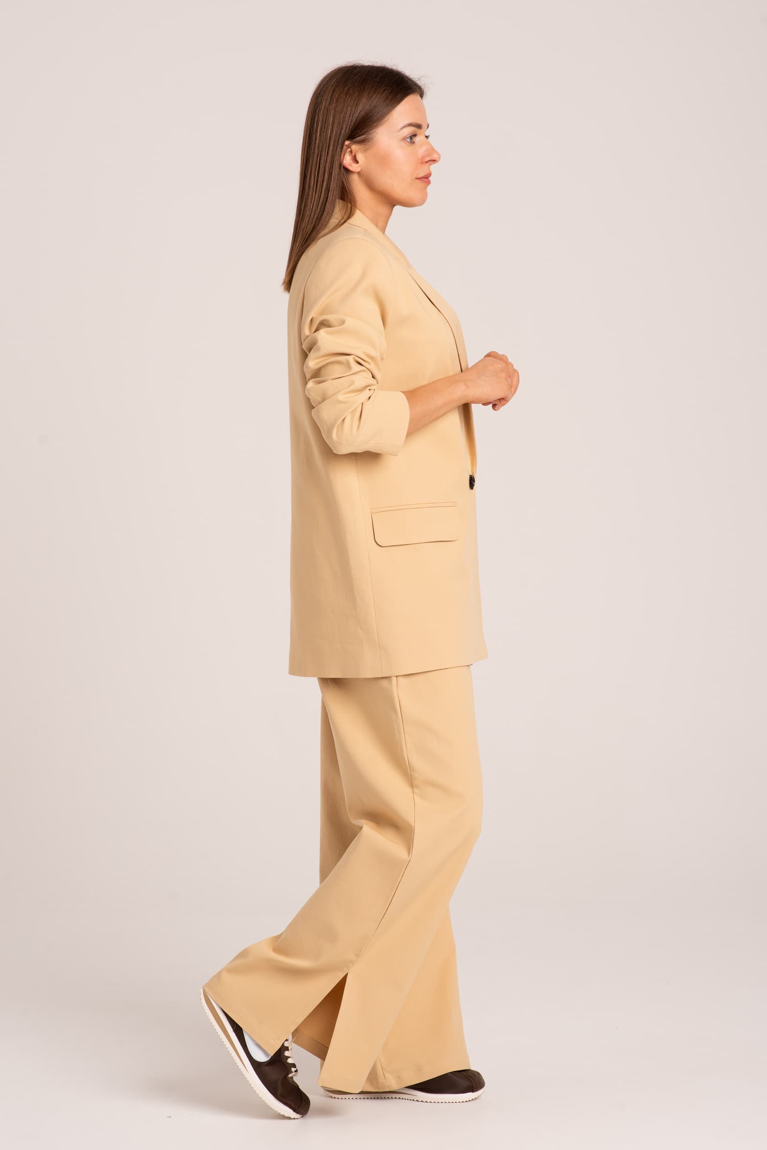 Żółty garnitur z szerokimi spodniami Mia - widok 2