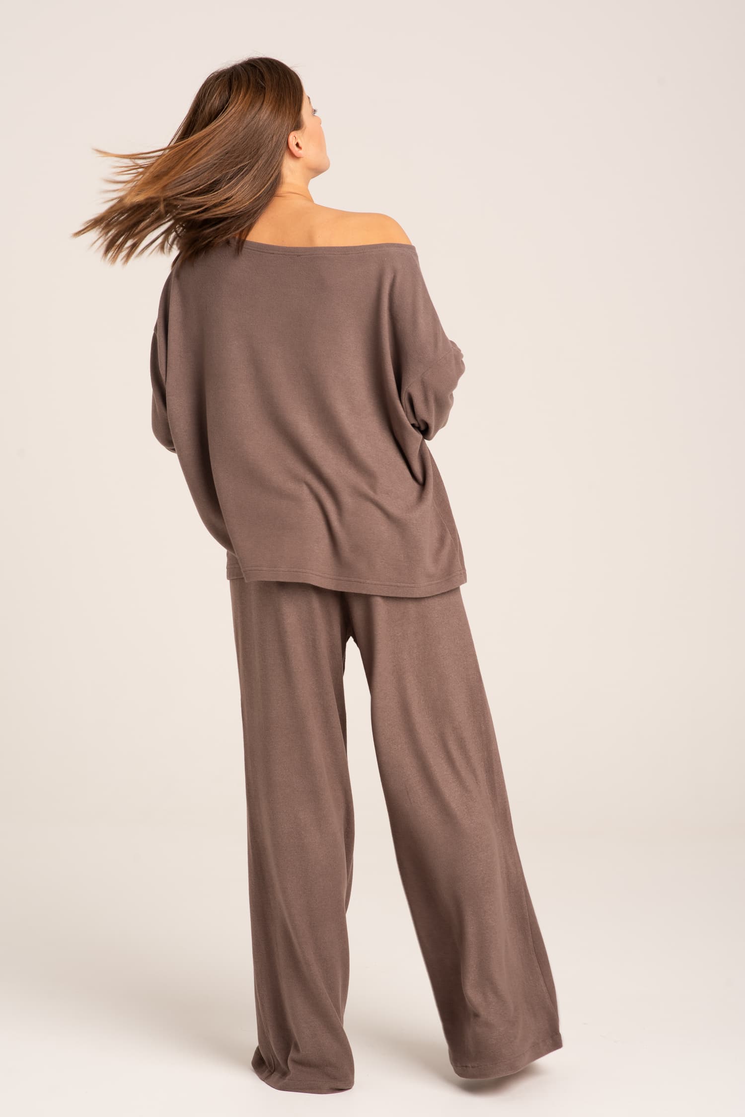 Brązowy longsleeve Clara - zdjęcie 4