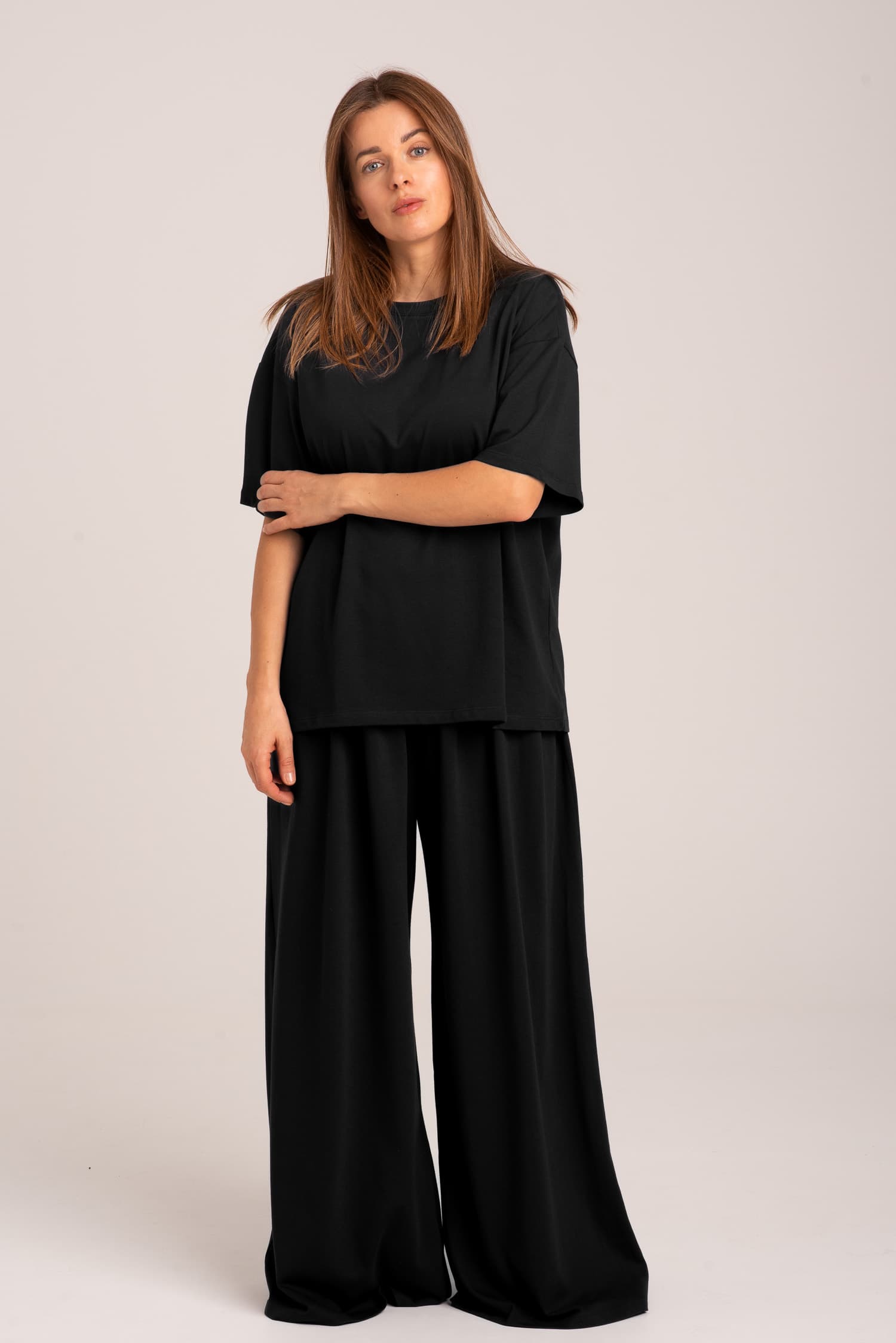 Czarne szerokie spodnie z modalem NINA