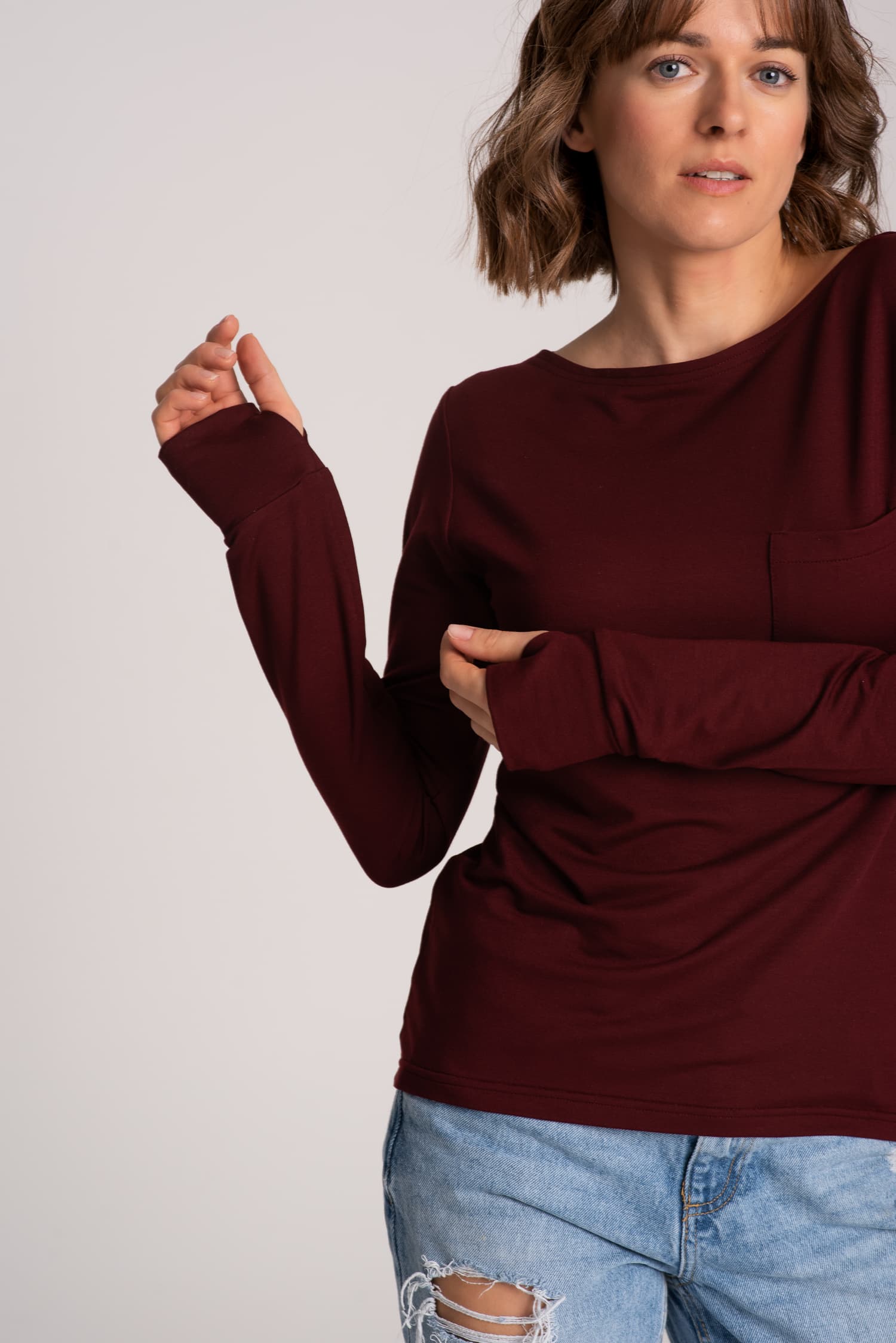 Longsleeve z kieszonką BASIC – bordowy - zdjęcie 3