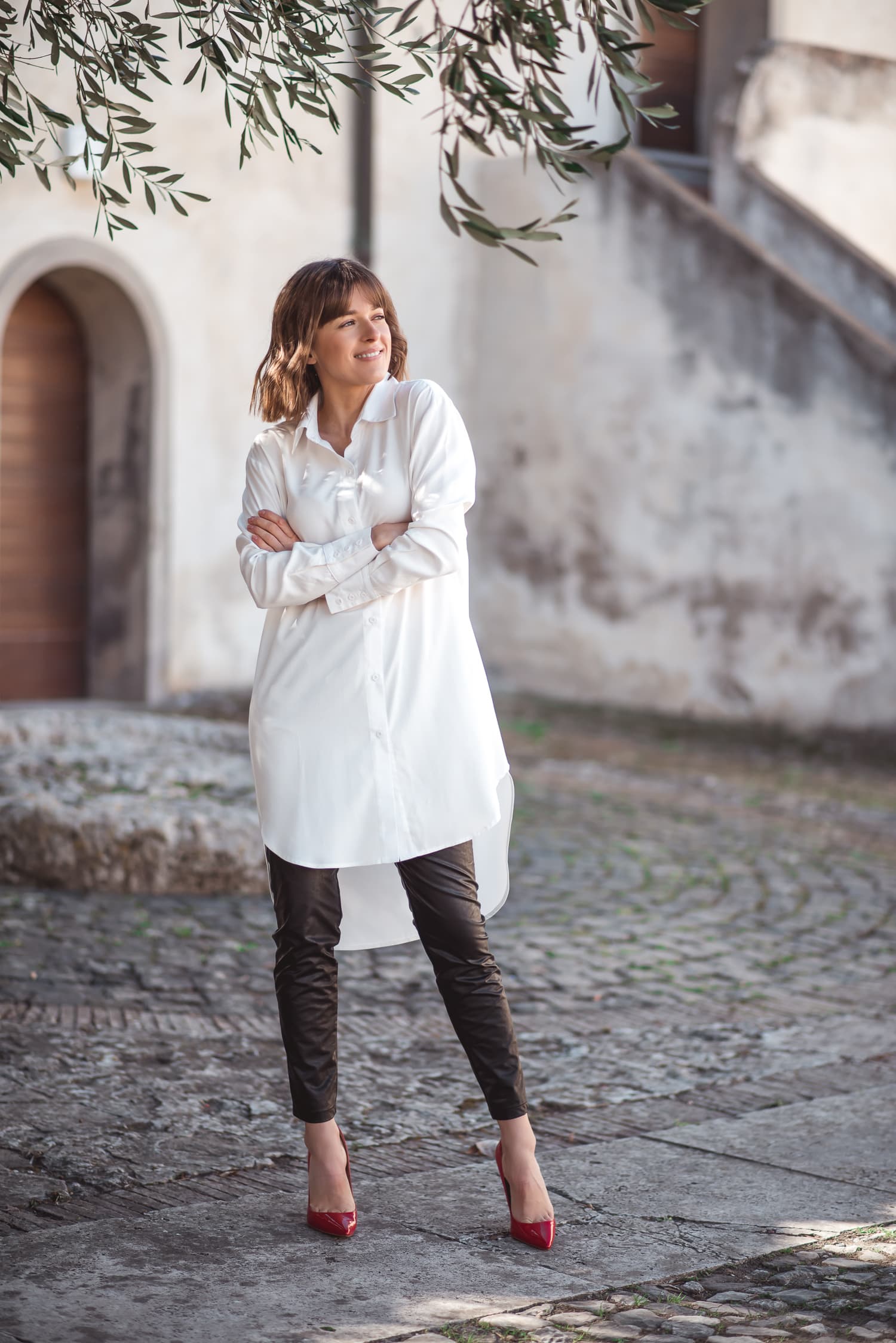 Biała damska koszula BASIC