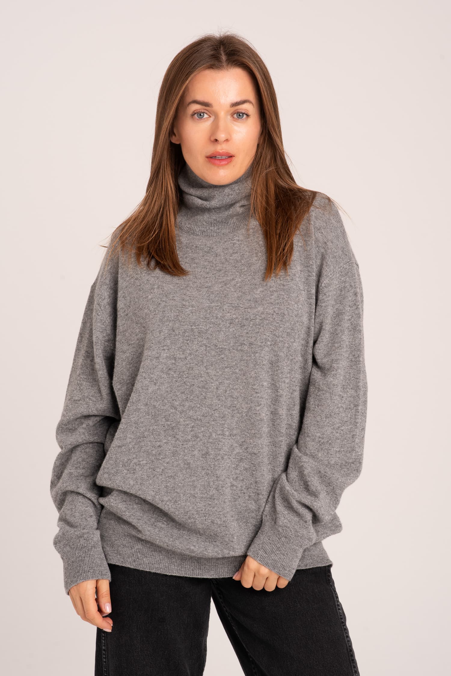 Szary klasyczny golf damski Monica