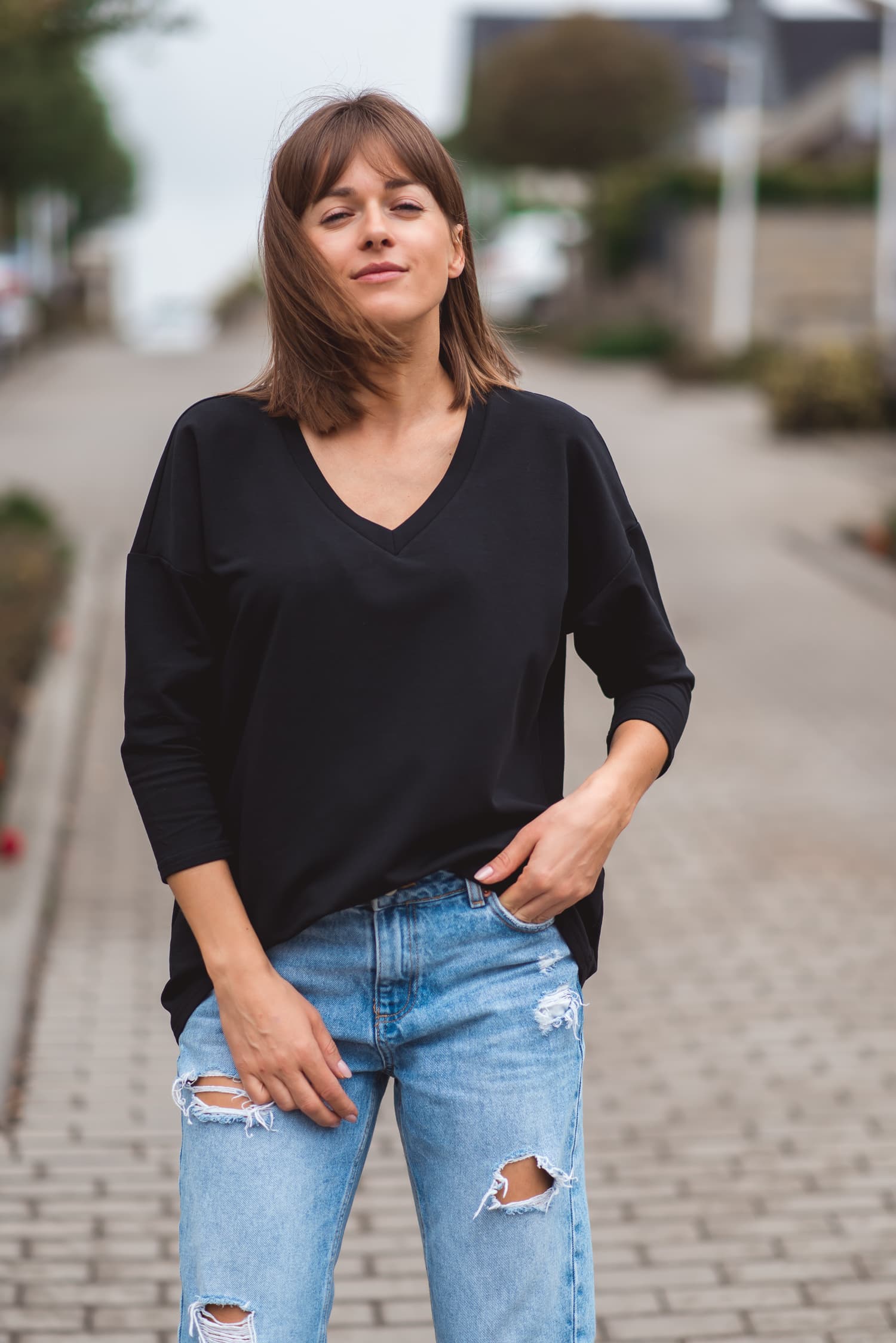 Bluza BASIC V – czarny - widok 2