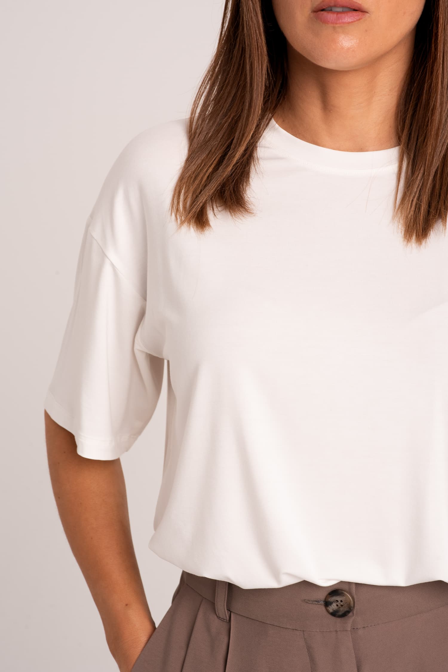 Biały bambusowy t-shirt Nina — zdjęcie 3