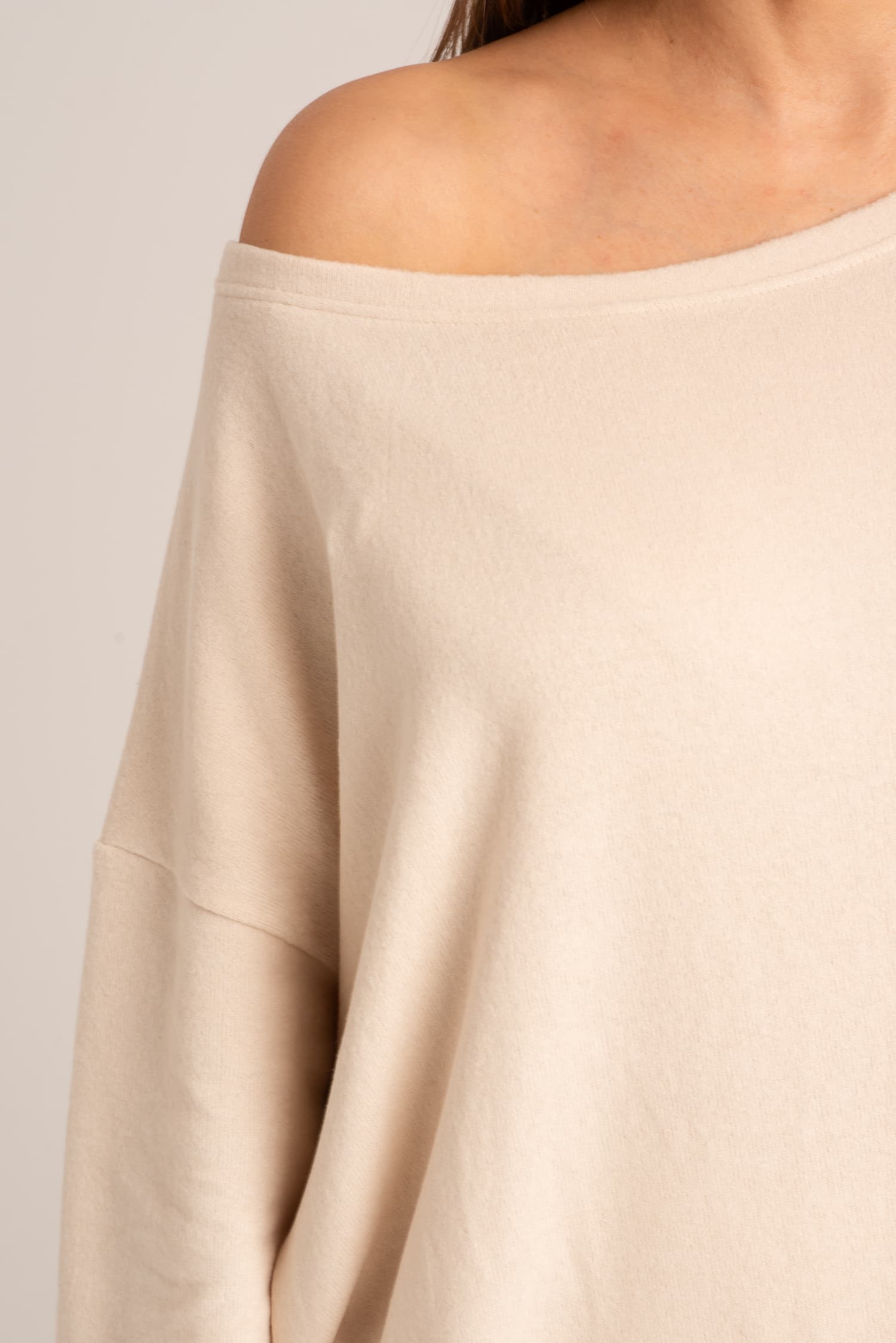 Kremowy longsleeve Clara — zdjęcie 3