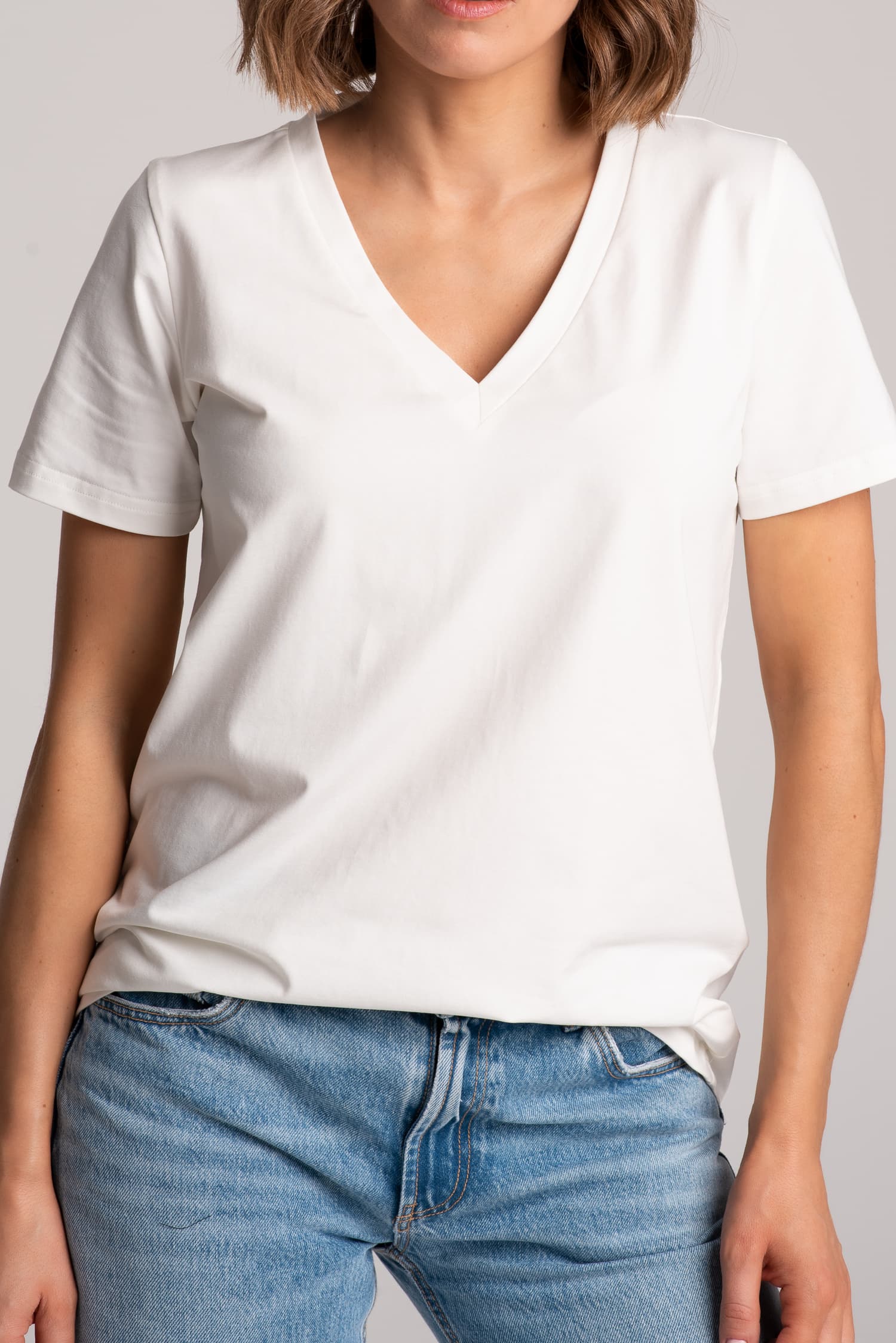 T-shirt BASIC V Biały — zdjęcie 4