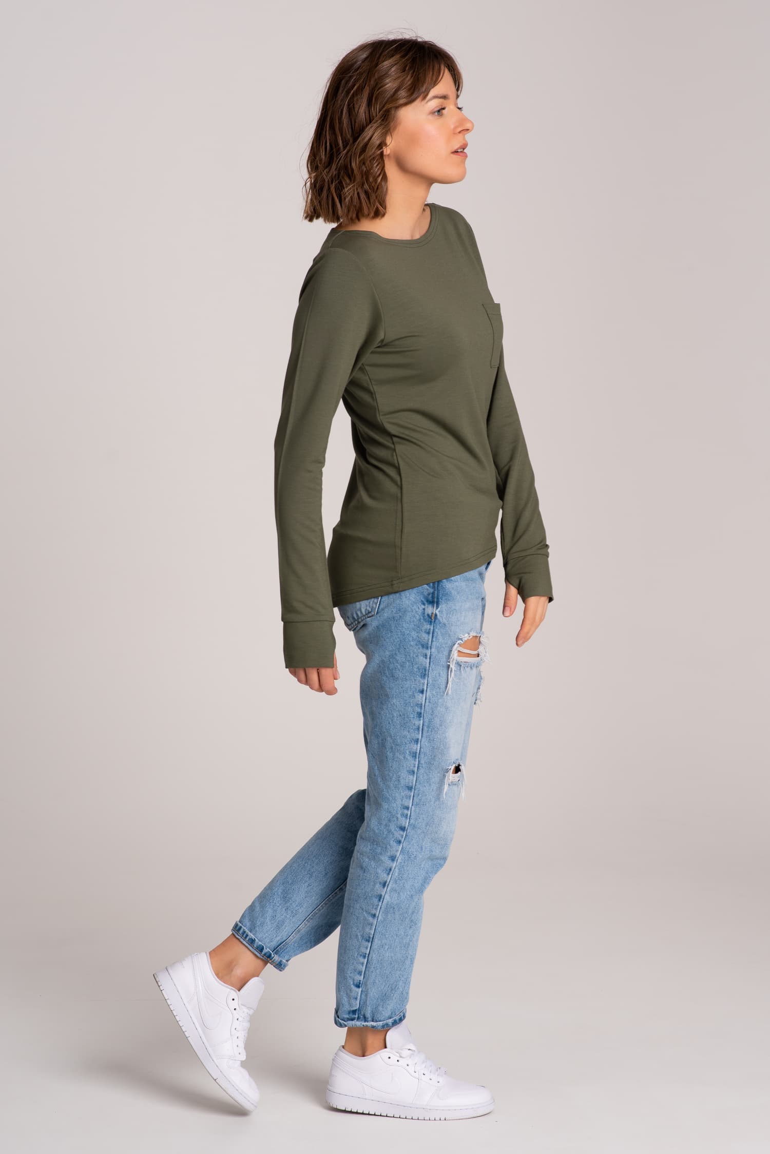 Longsleeve z kieszonką BASIC – khaki — zdjęcie 2
