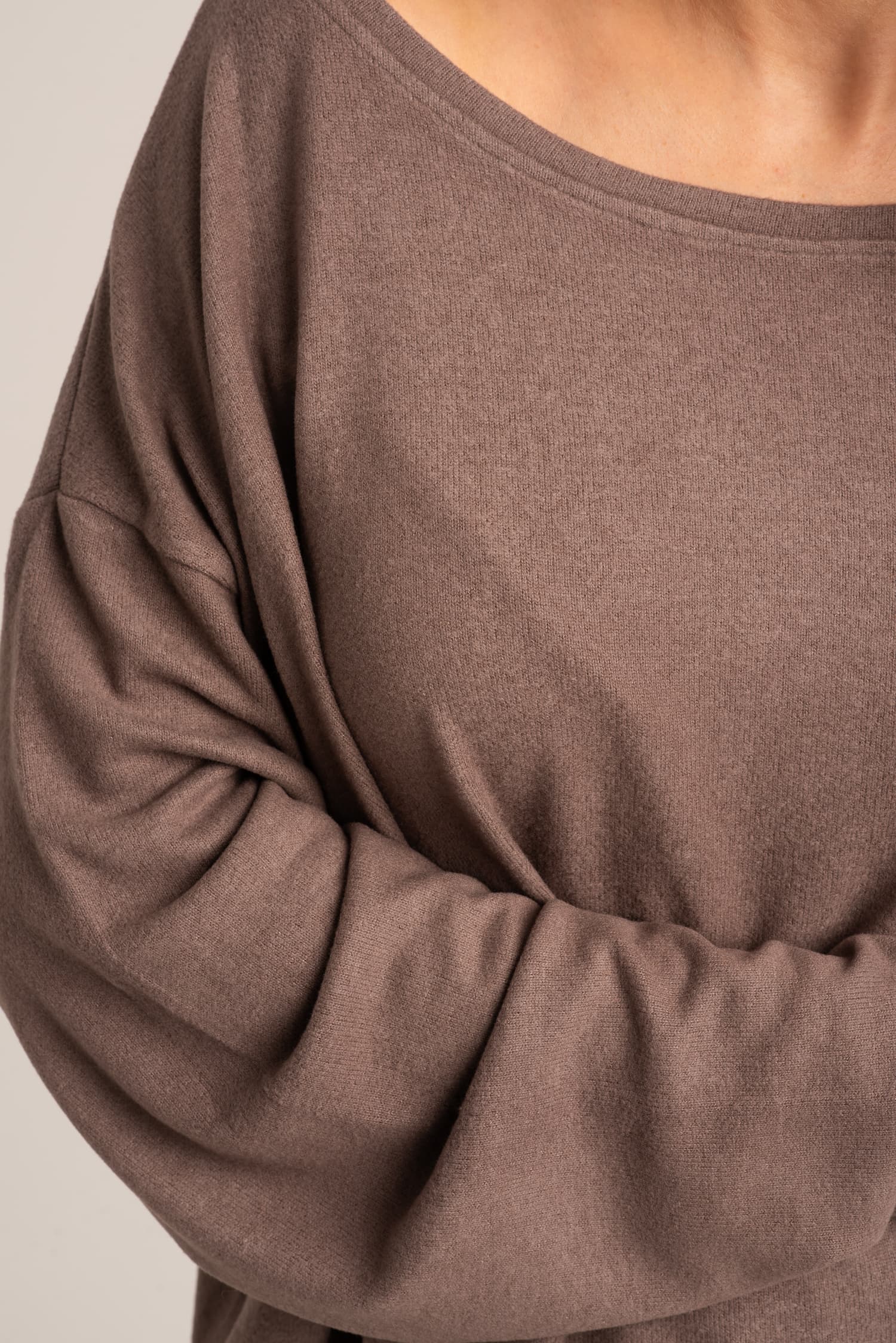 Brązowy longsleeve Clara — zdjęcie 3