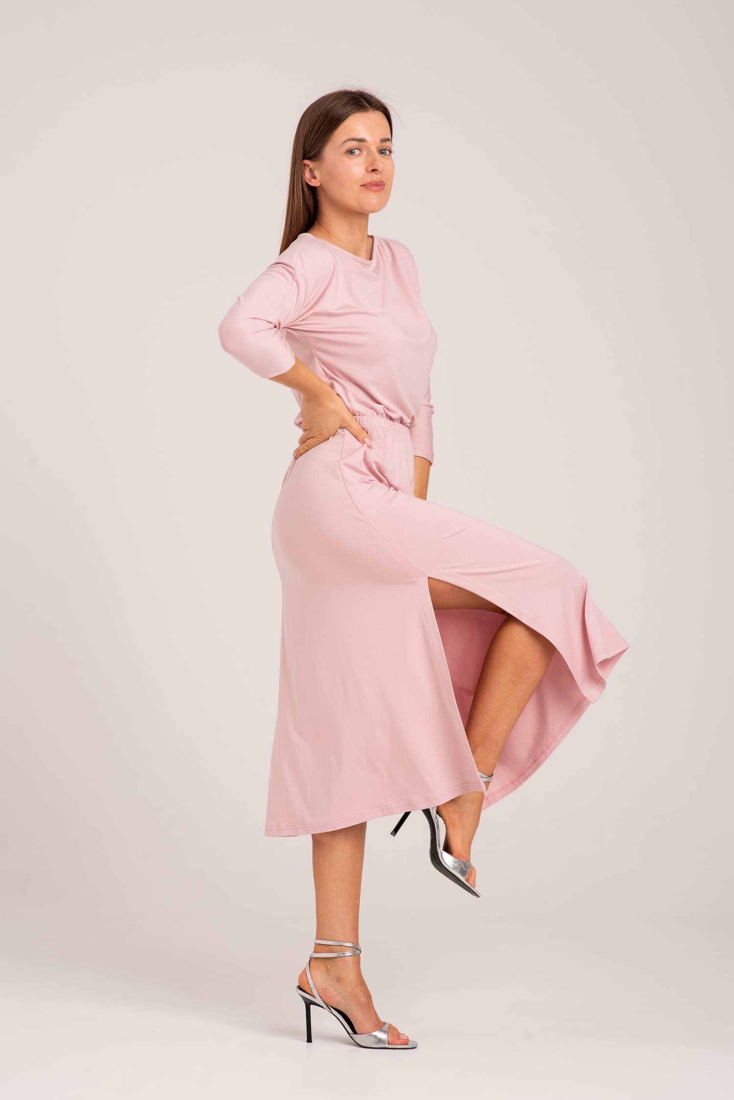 Różowa sukienka z modalu Hot As Hell — zdjęcie 5