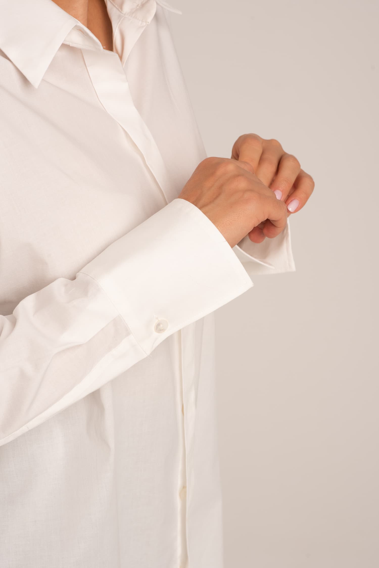 Biała bawełniana koszula oversize Laure — zdjęcie 9