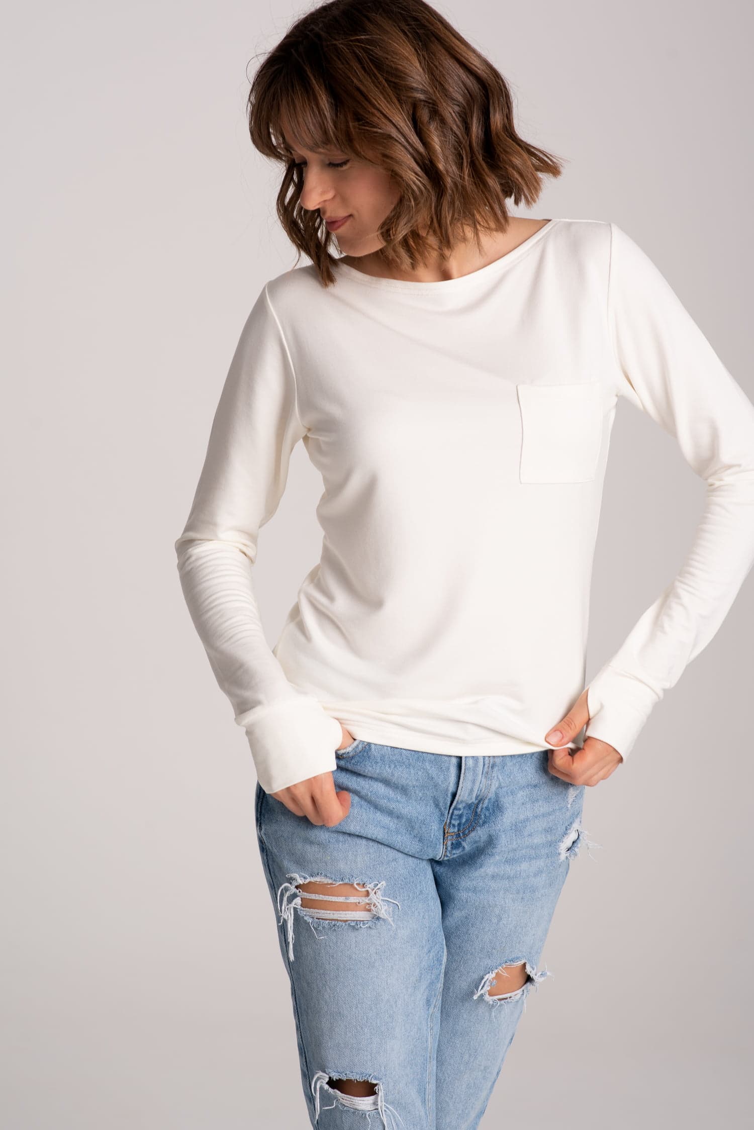 Longsleeve z kieszonką BASIC - biały — zdjęcie 6