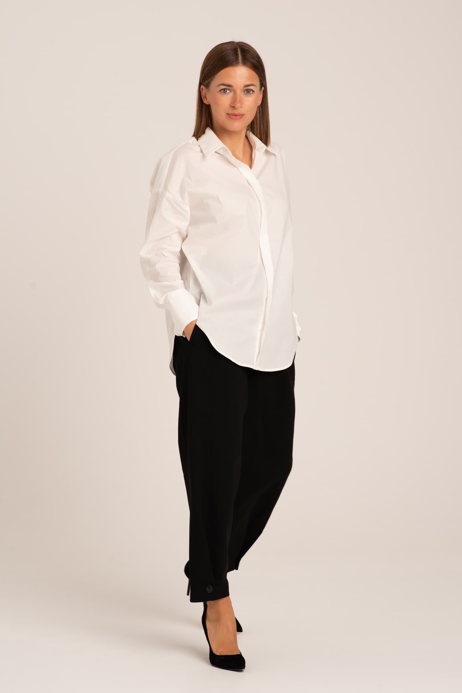 Biała bawełniana koszula oversize Laure — zdjęcie 4