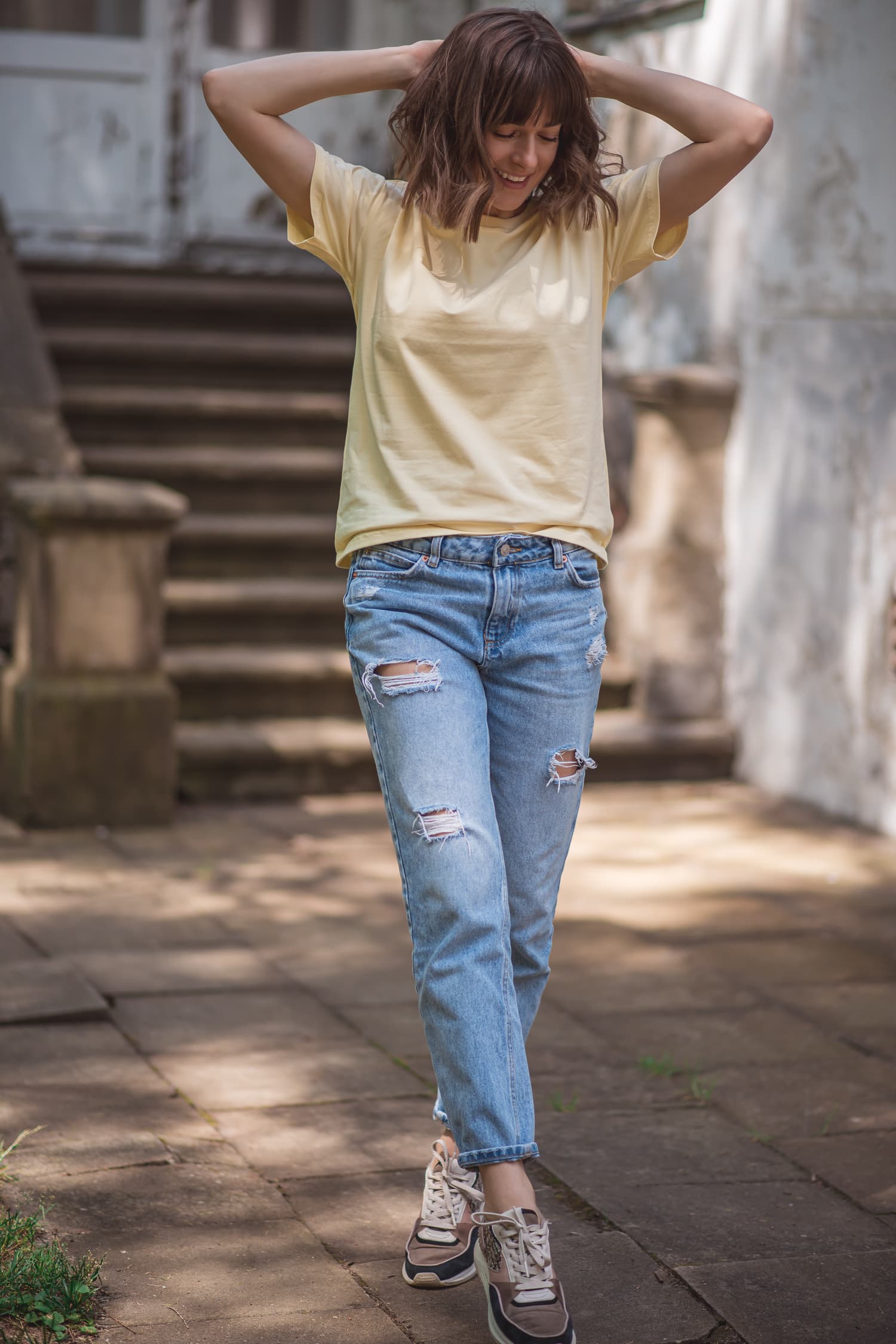 T-shirt klasyczny BASIC – żółty — zdjęcie 3