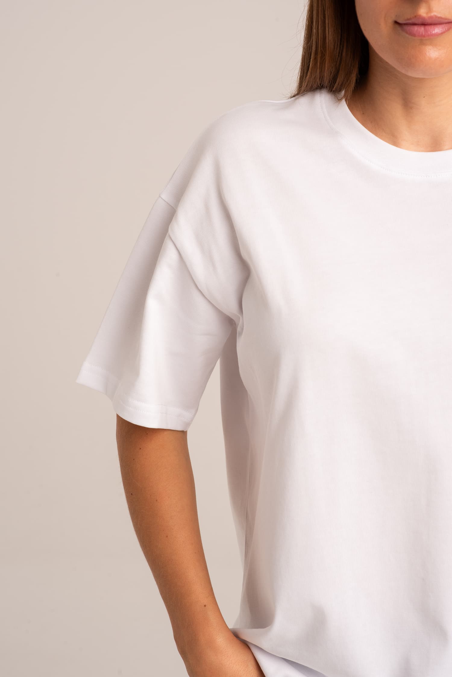 Biały t-shirt damski z grubej bawełny Ina — zdjęcie 6