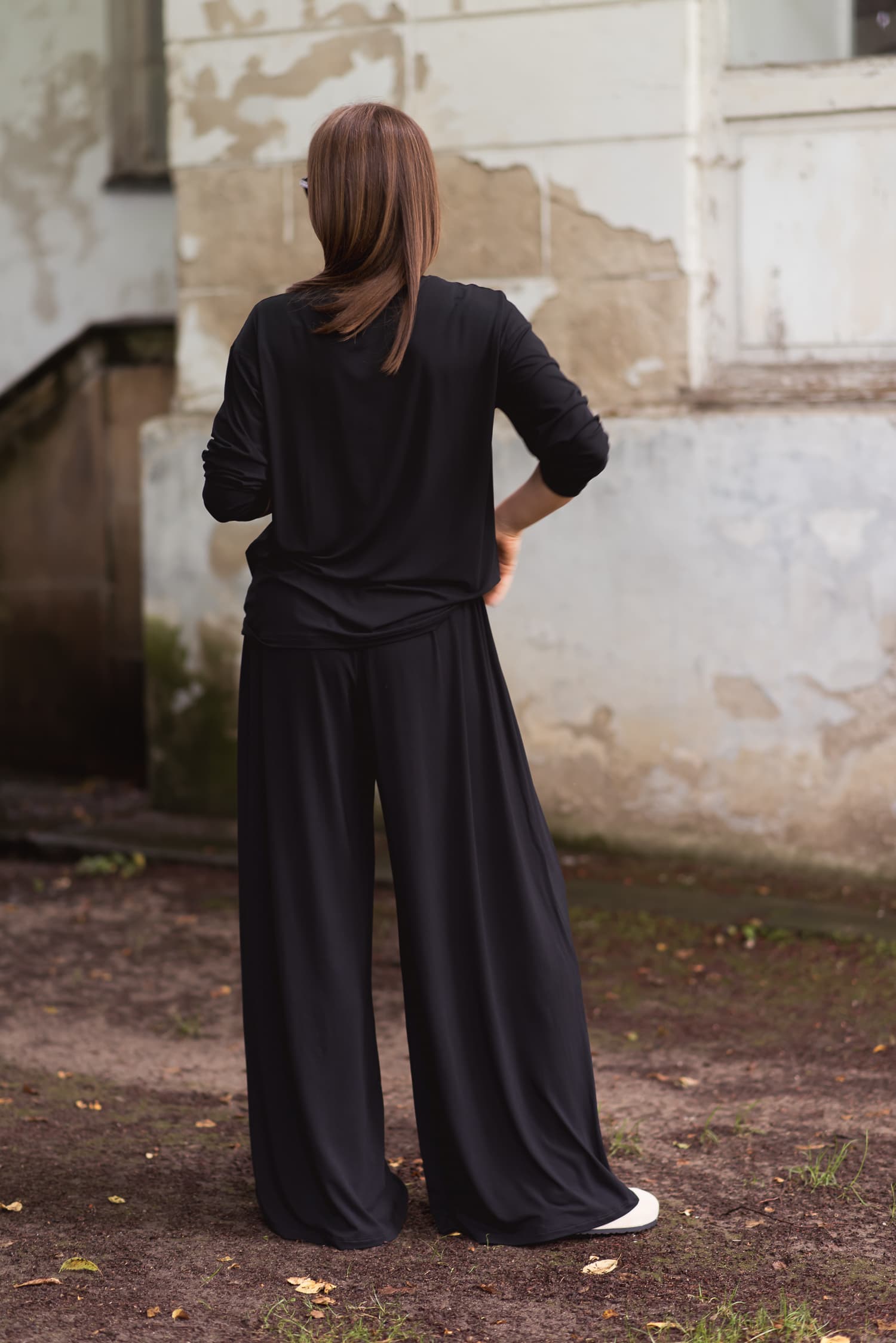 Czarny longsleeve bambusowy Nina - zdjęcie 4