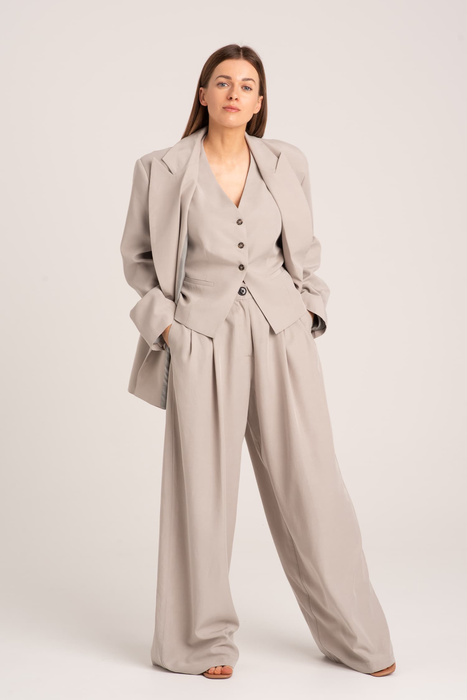 Jasna kamizelka garniturowa Pearl - zdjęcie 9