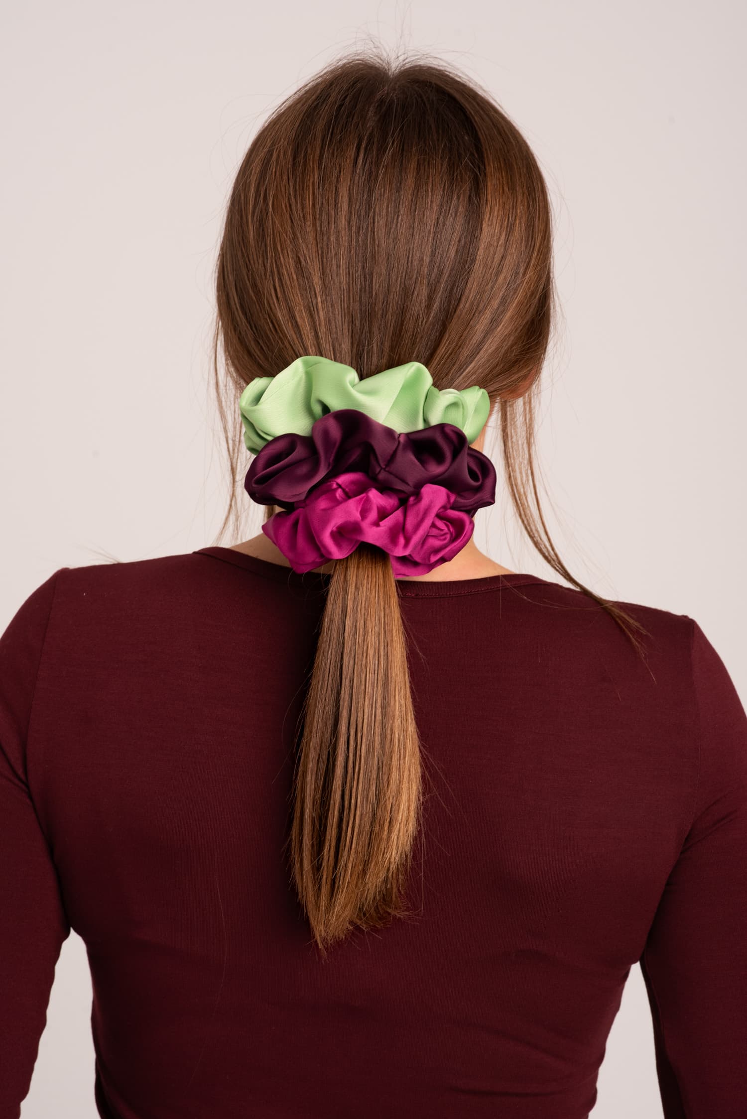 Gumka do włosów scrunchie (kolory) - zdjęcie 12