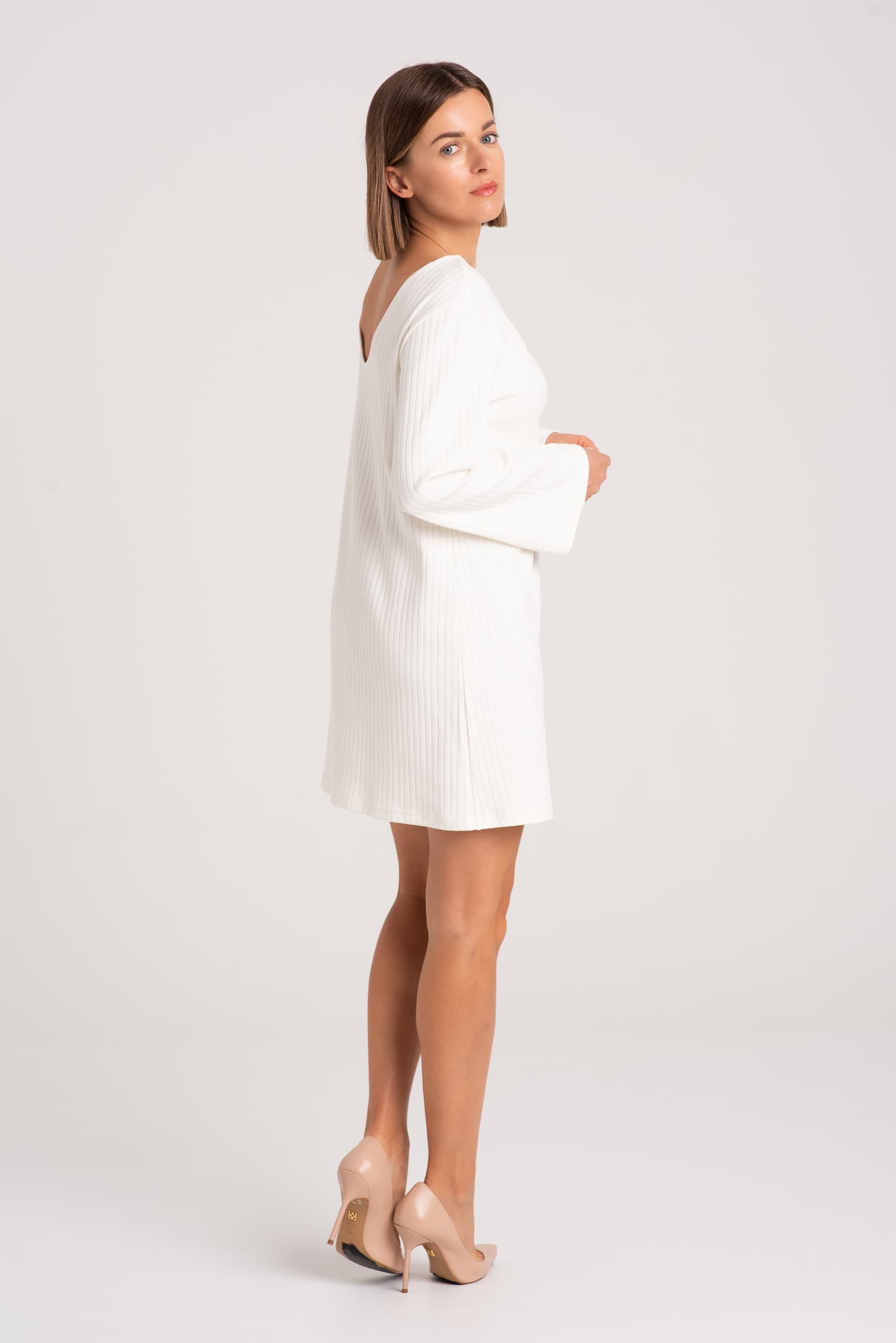 Śmietankowa sukienka z prążkowanej dzianiny Ella - zdjęcie 3