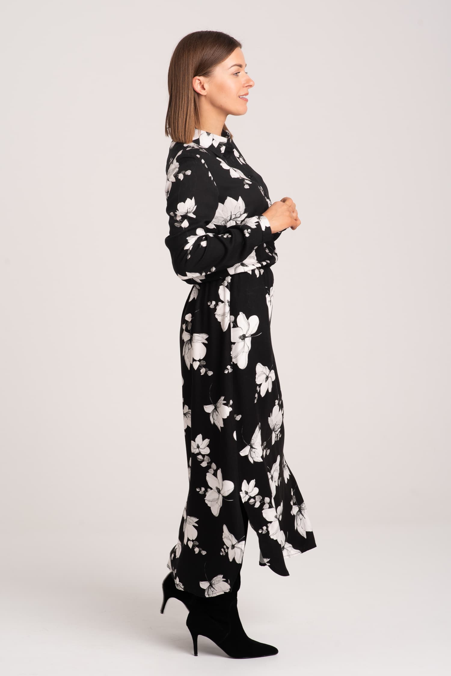 Czarna sukienka koszulowa z wiskozy NONAME - zdjęcie 3