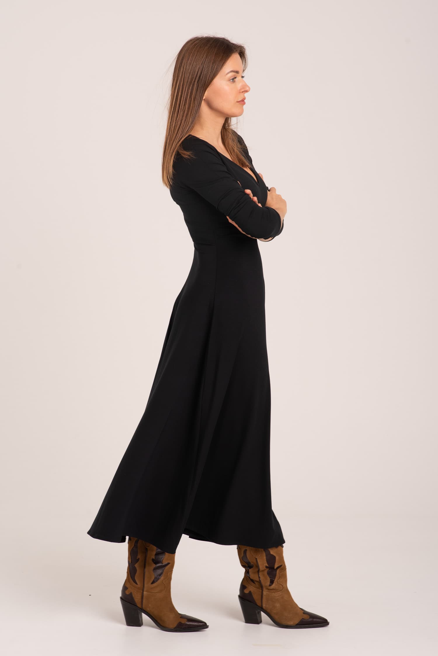 Czarna sukienka z długim rękawem Antonia long - zdjęcie 3